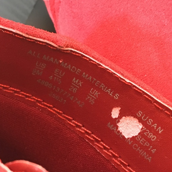 SOLD ~ Covington Susan Red Suede Booties NWOT - Picture 7 of 8